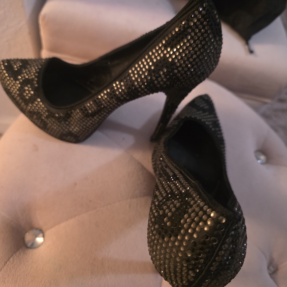 Report Signature Black Studded Heels